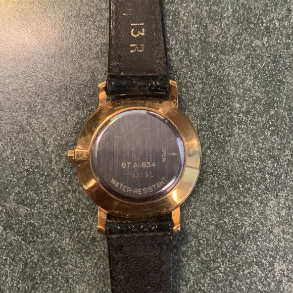 MOVADO MUSEUM CLASSIC LADIES WATCH - Picture 5 of 8